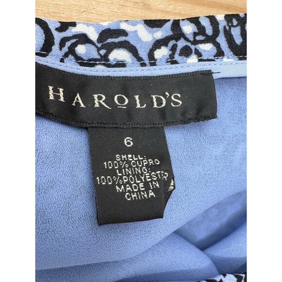 Harold's Blue Black White Floral Print A-line, Lined Skirt Women’s Size 6 - Picture 4 of 6